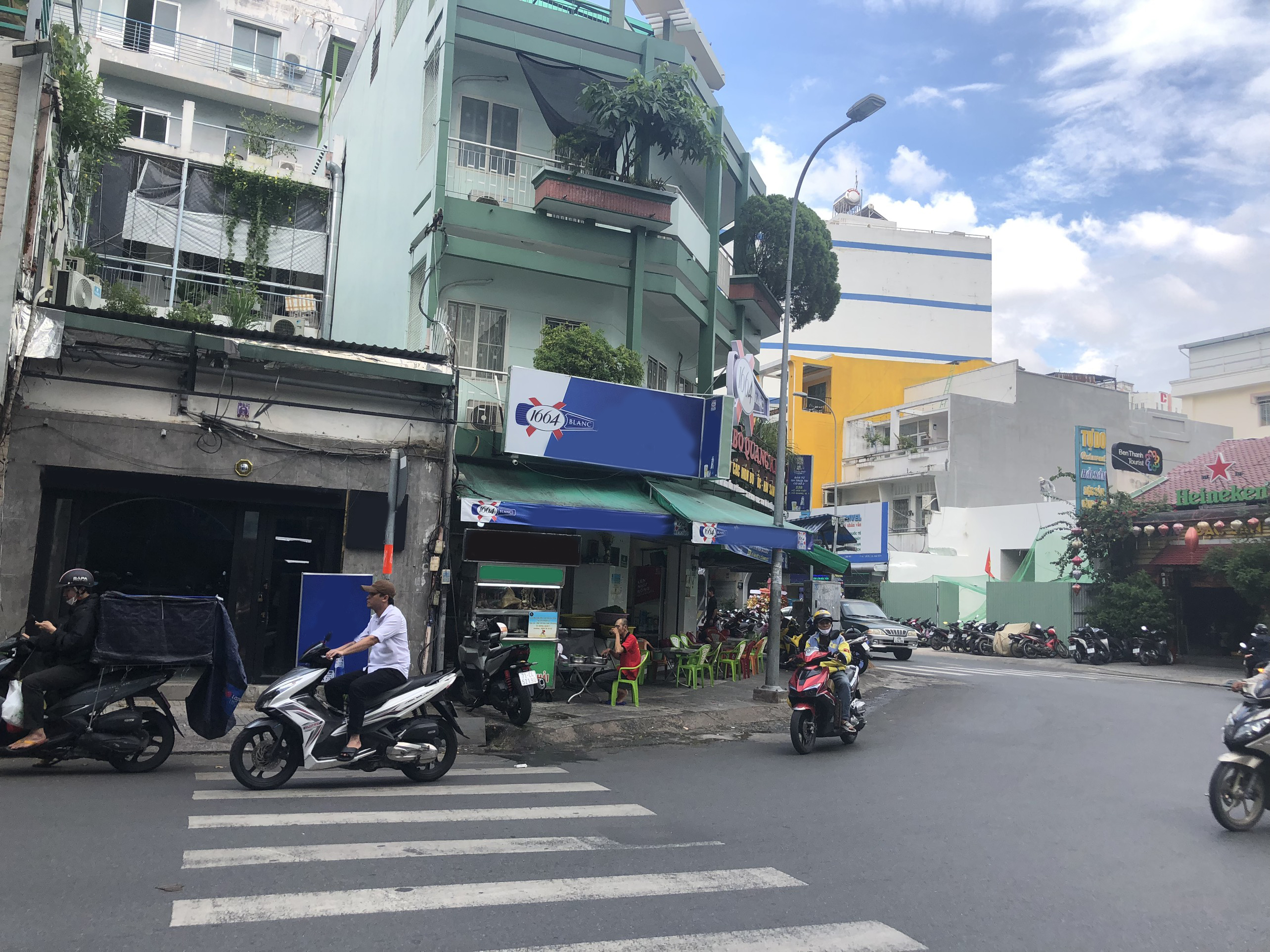 Cho thuê nhà mặt tiền Hồ Hảo Hớn,Phường Cô Giang Quận 1